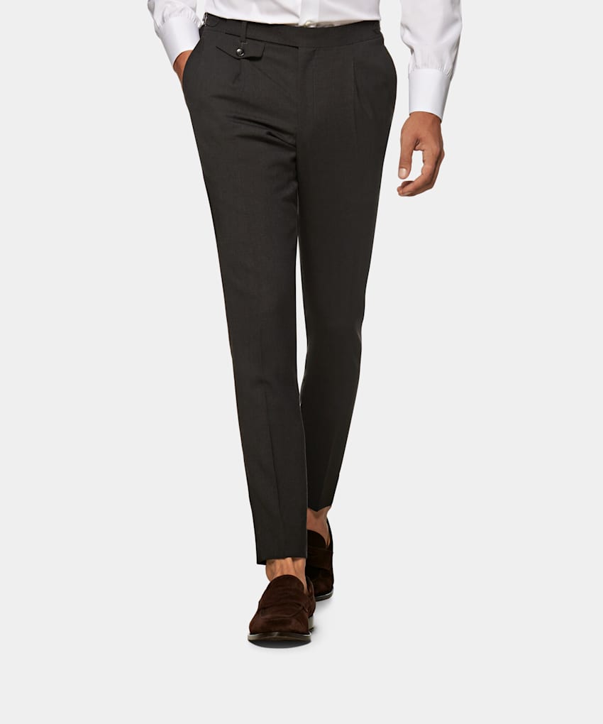Dark Grey Pleated Brentwood Trousers | Pure Wool Traveller | Suitsupply ...