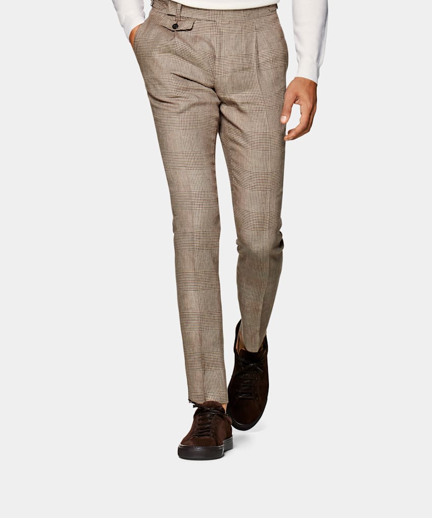 Mid Brown Pleated Brentwood Trousers | Pure Linen | Suitsupply Online Store