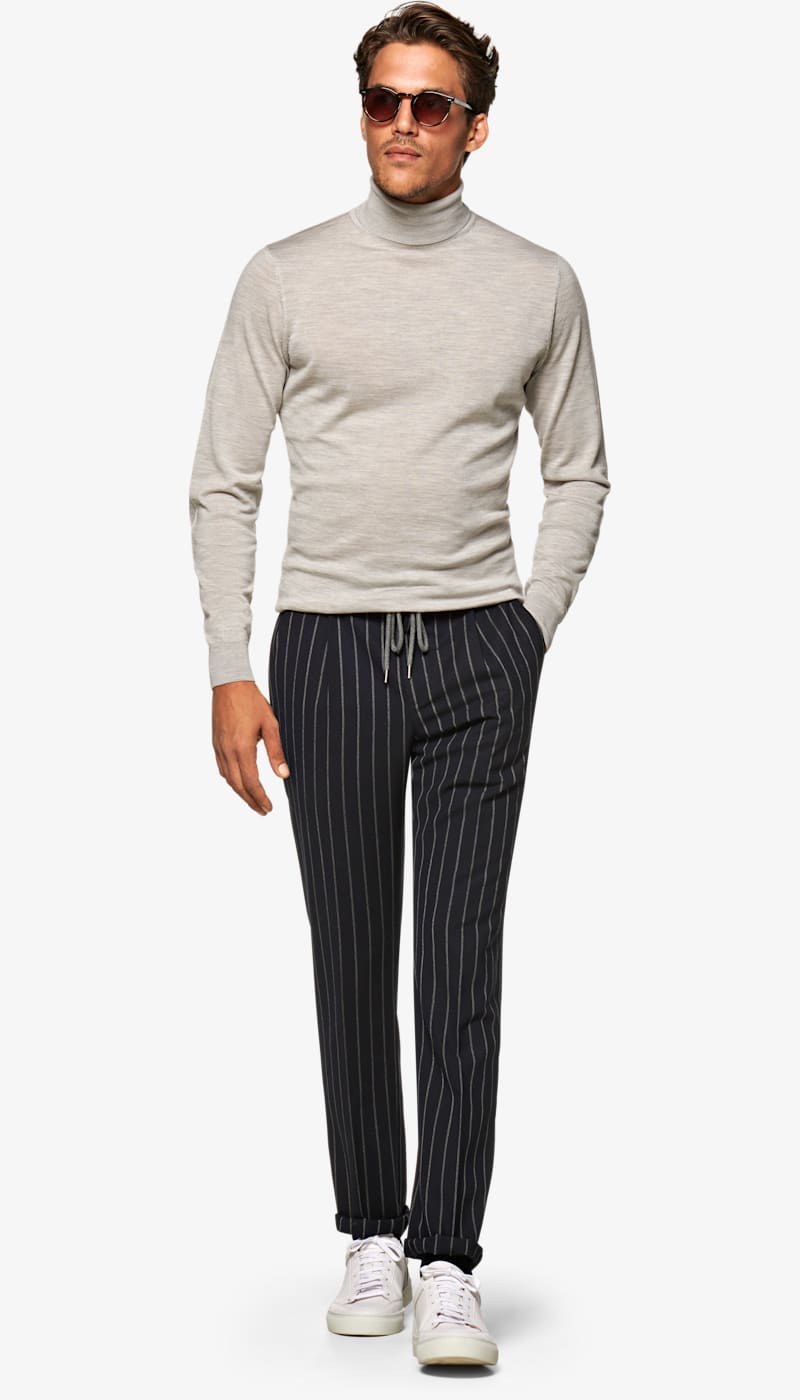 Jort_Light_Grey_Turtleneck_SW936