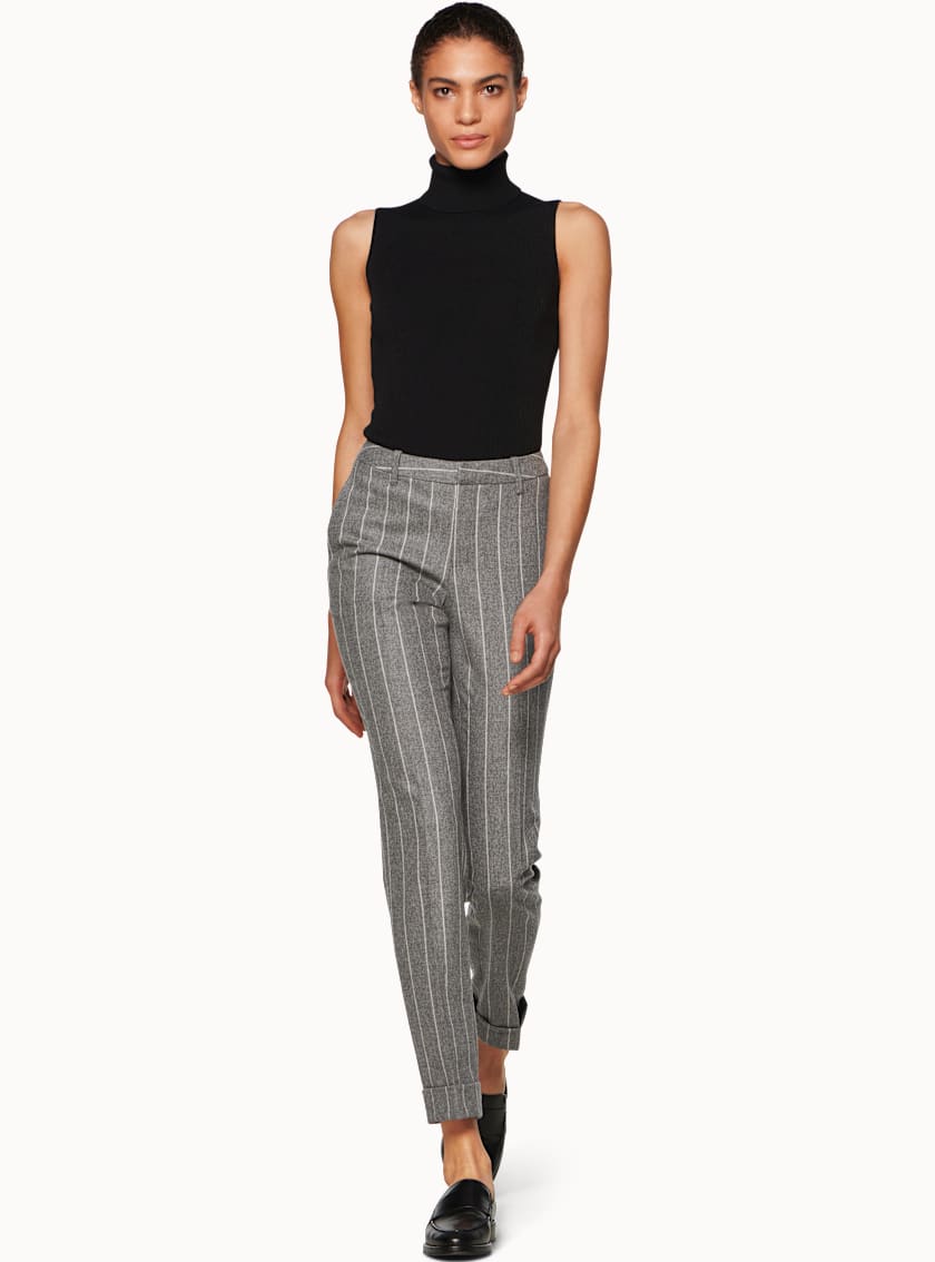 Haze Black Turtleneck