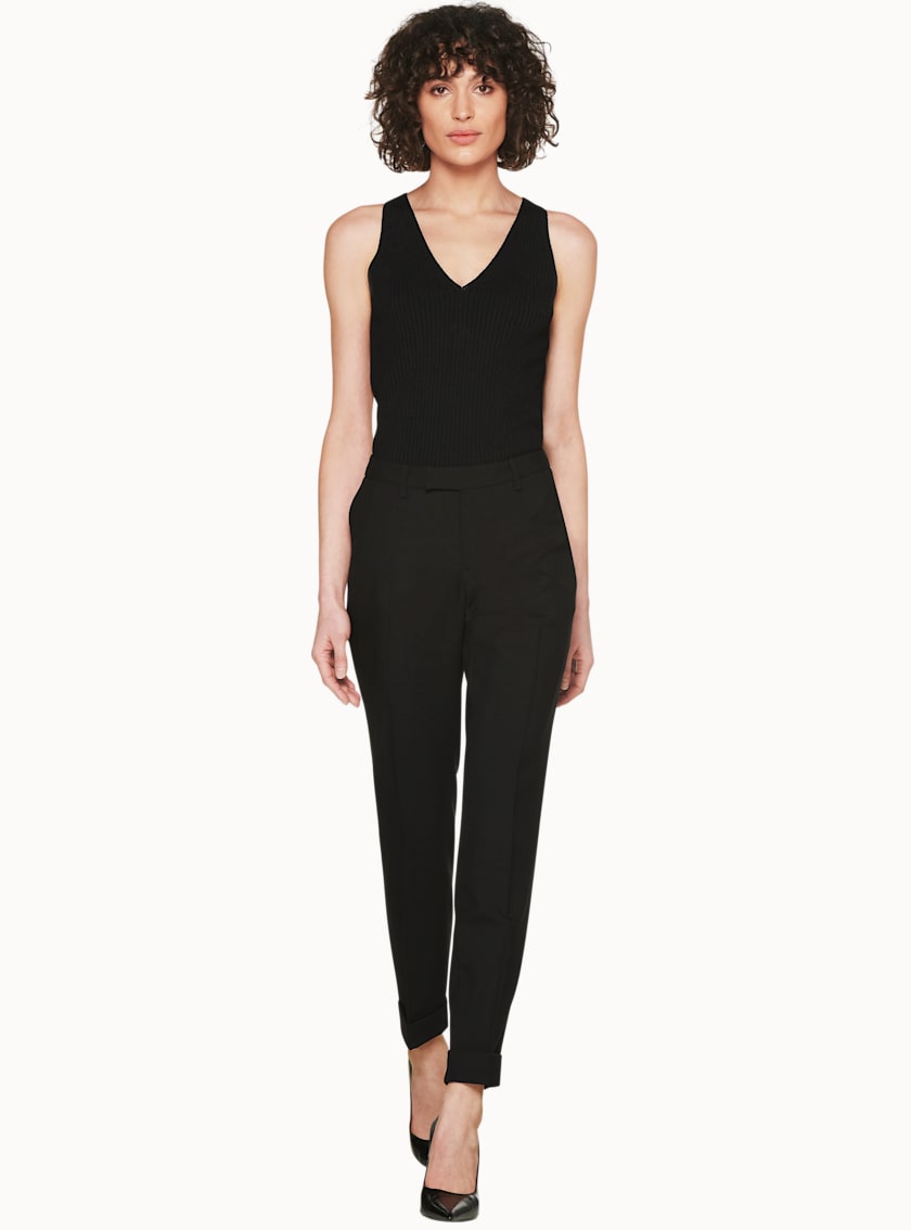 Dana Black V Neck